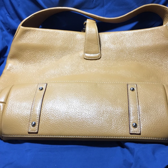 Handbag - Picture 3 of 5